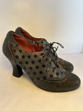 LAURA VITA Charcoal Polka Dot Lace-Up Heeled Oxfords with Multicolor Stitching